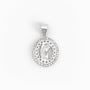 Dije de medalla de la Virgen calada en Plata Ley 925 con halo de circones de Joyería Esterlina.