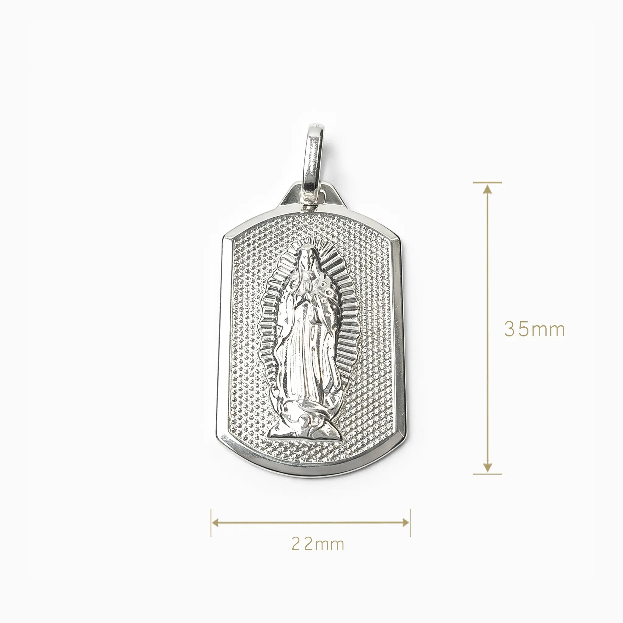 Dije placa con la Virgen de Guadalupe en plata ley 925 para mujer