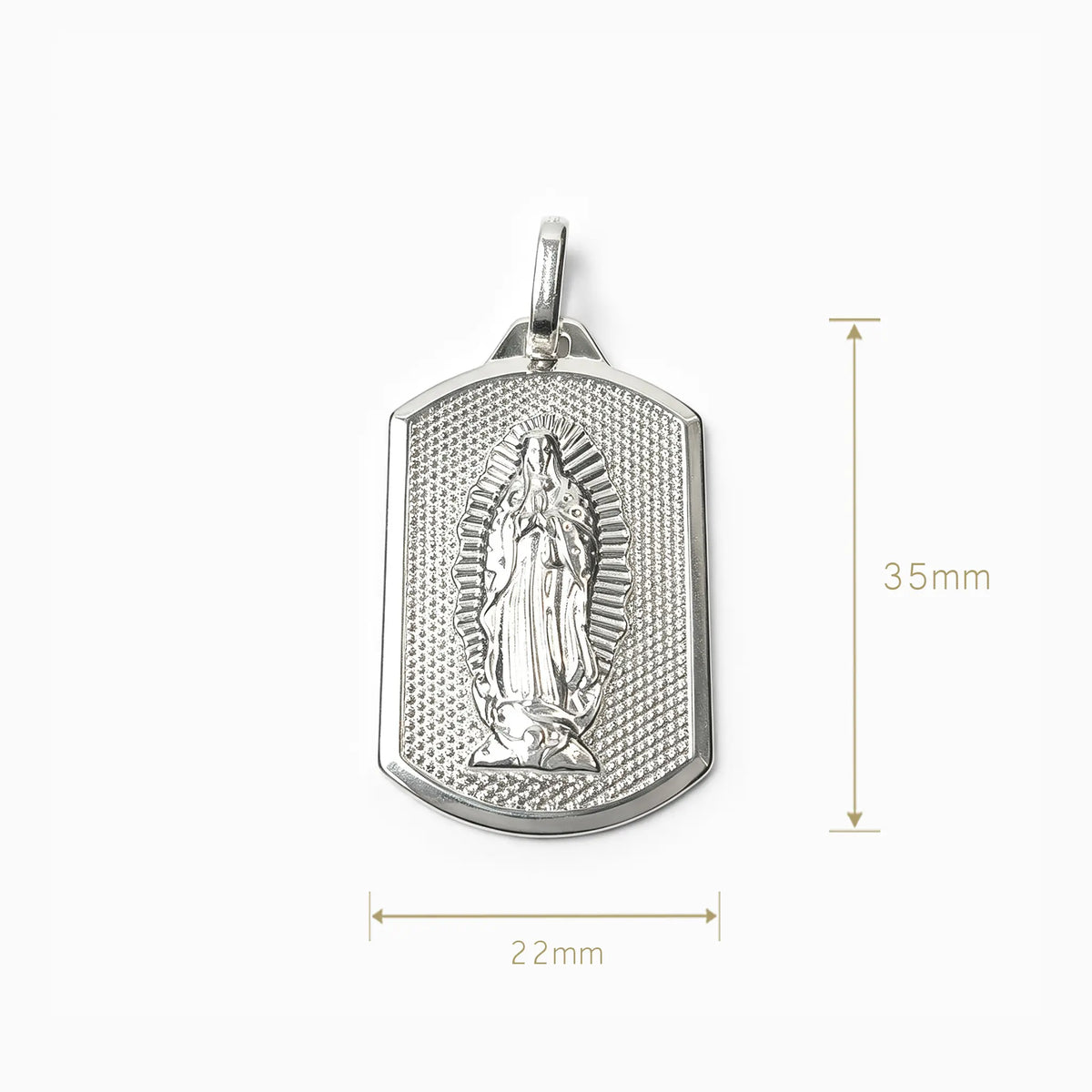 Dije placa con la Virgen de Guadalupe en plata ley 925 para mujer