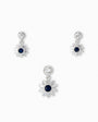 Set de joyería en Plata Ley 925 con dije de 20x11mm y topos de 15x8mm en forma de girasol con cirón azul y pétalos blancos baguette.
