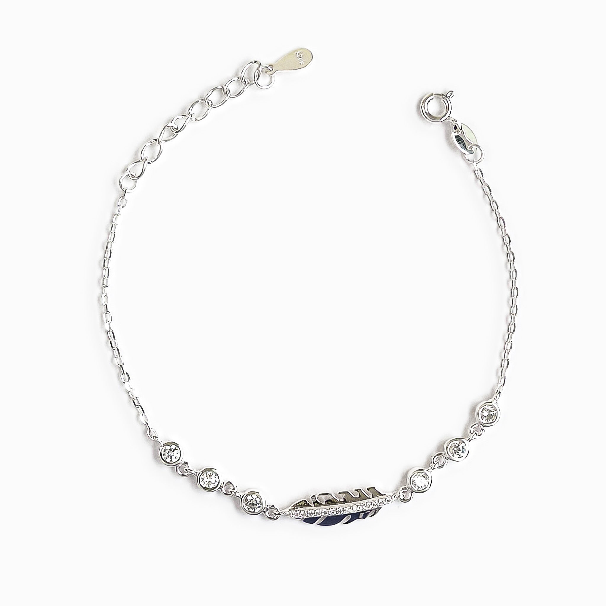 Pulsera diseño de hoja con circones blancos en plata ley 925.