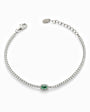 Pulsera tennis en plata ley 925 con esmeralda natural y halo de circones verdes y blancos.