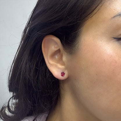 Topos en Plata Paladio con Rubies
