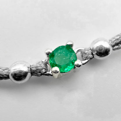 Pulsera tejida con Esmeralda