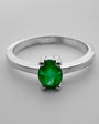 Anillo con Esmeralda ovalada