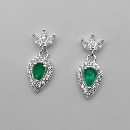 Aretes con Emeralda lágrima