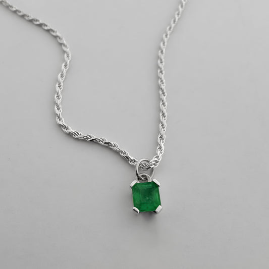 Collar con Esmeralda Princess