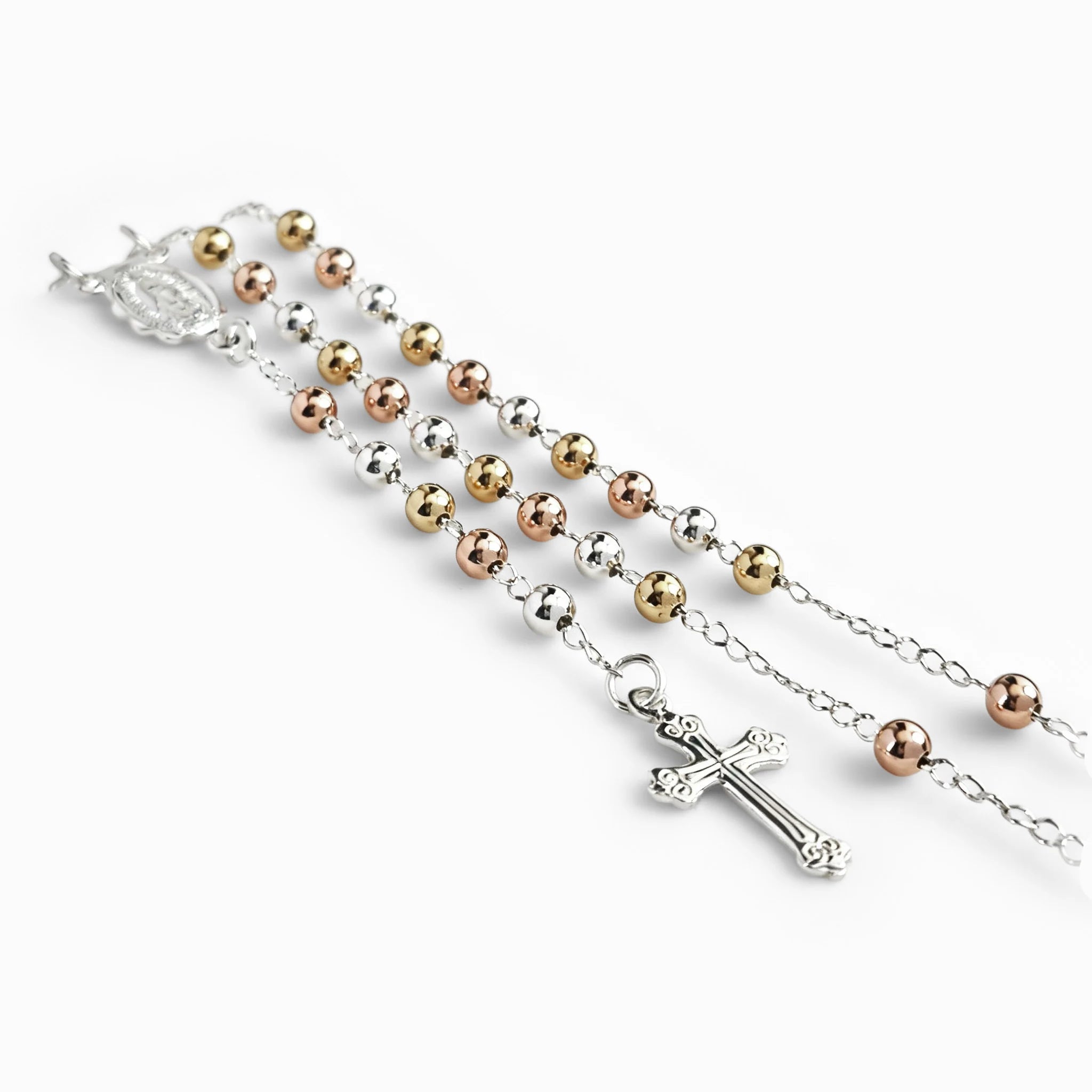 Rosario Trinita en plata ley 925 con balines de 3.9 mm en baño de oro amarillo y rosa.