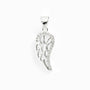 Juego de aretes colgantes y dije en forma de ala celestial calada en plata ley 925 con circones.