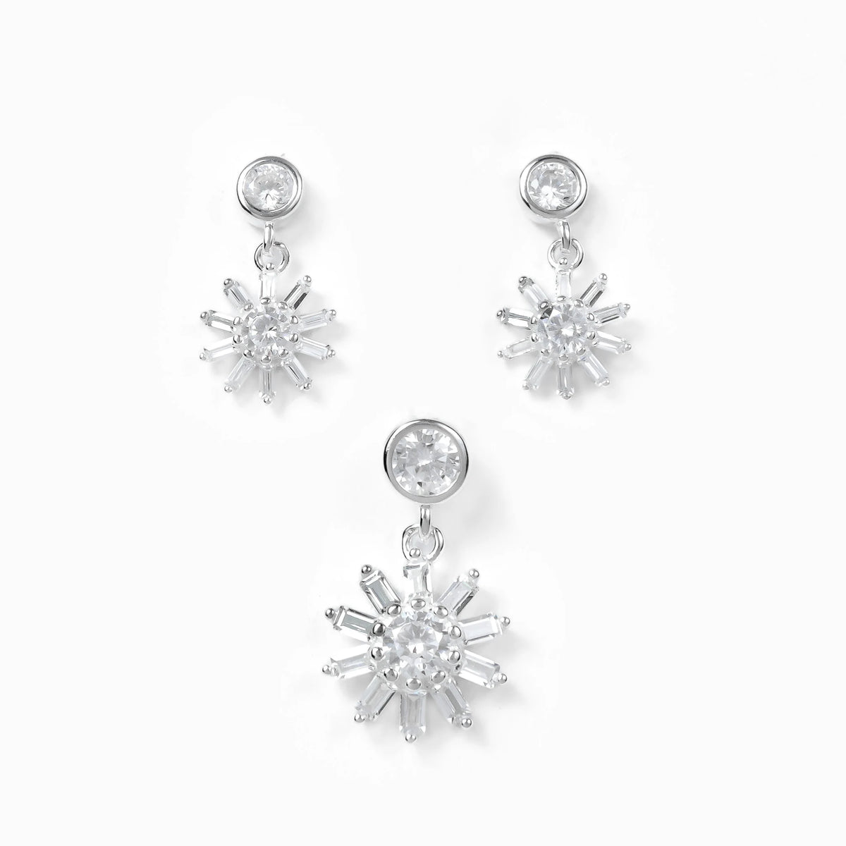 Set de aretes y dije diseño margarita con circones en plata ley 925