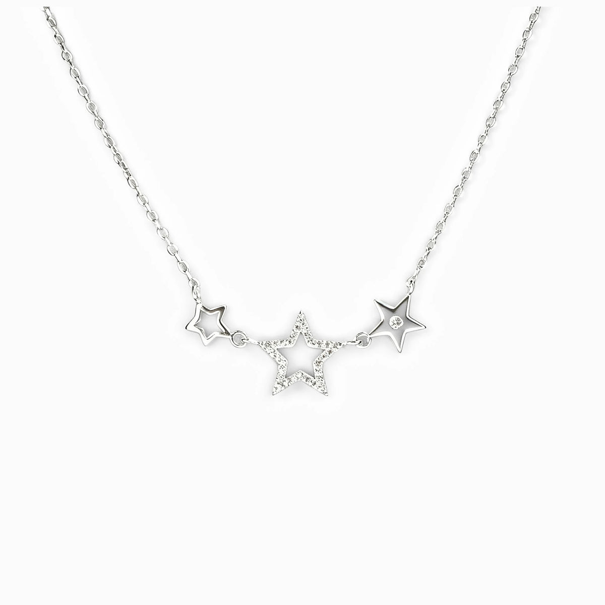 Set de topos y cadena con estrellas enlazadas en plata ley 925 engastadas con circones.