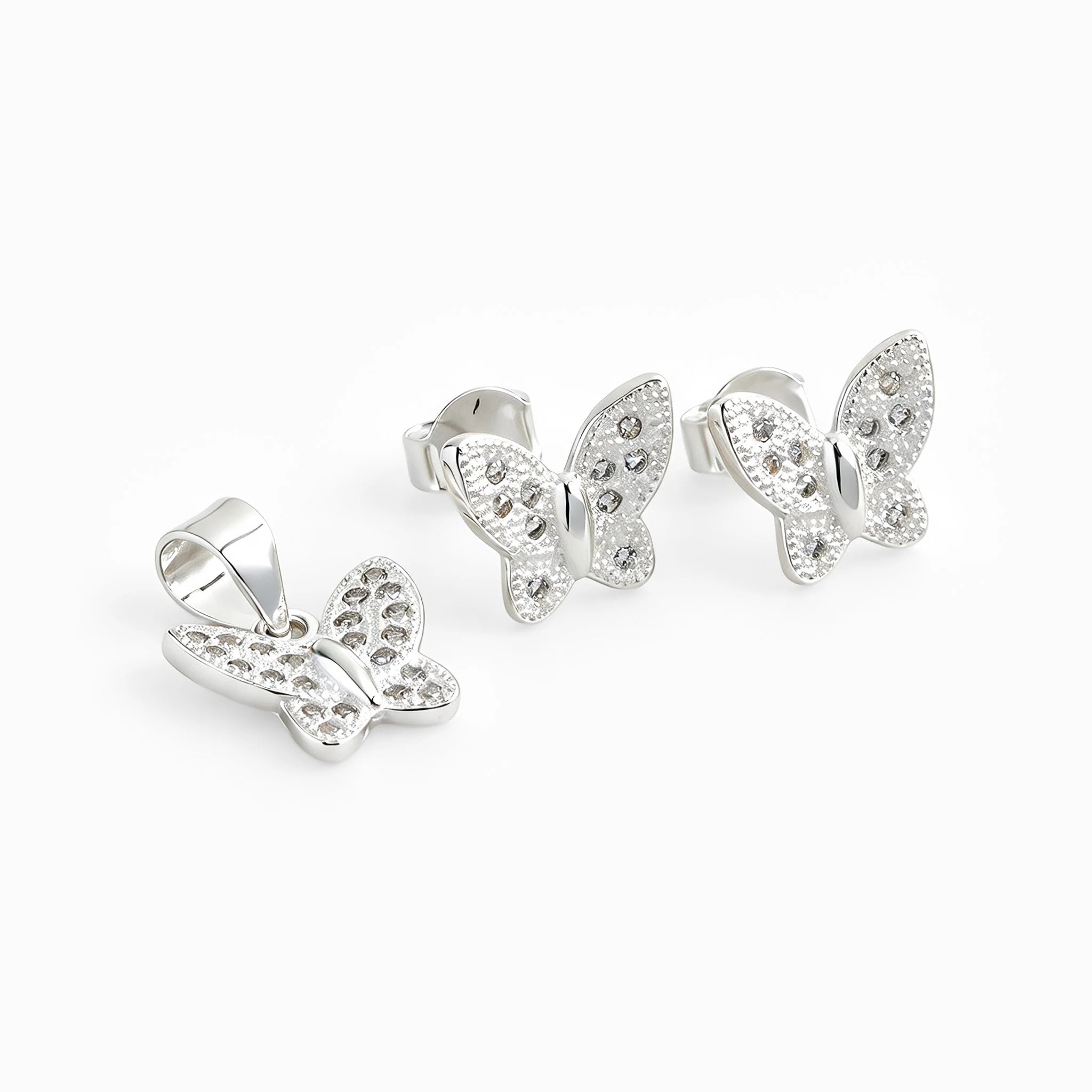 Set de topos y dije con forma de mariposa blanca en plata ley 925 y circones brillantes