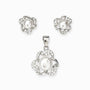 Set de topos y dije de perla y flor en plata ley 925 con cadena de 50 cm