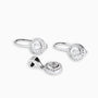Set de aretes y dije con diseño roseta en plata ley 925 y circon blanco.