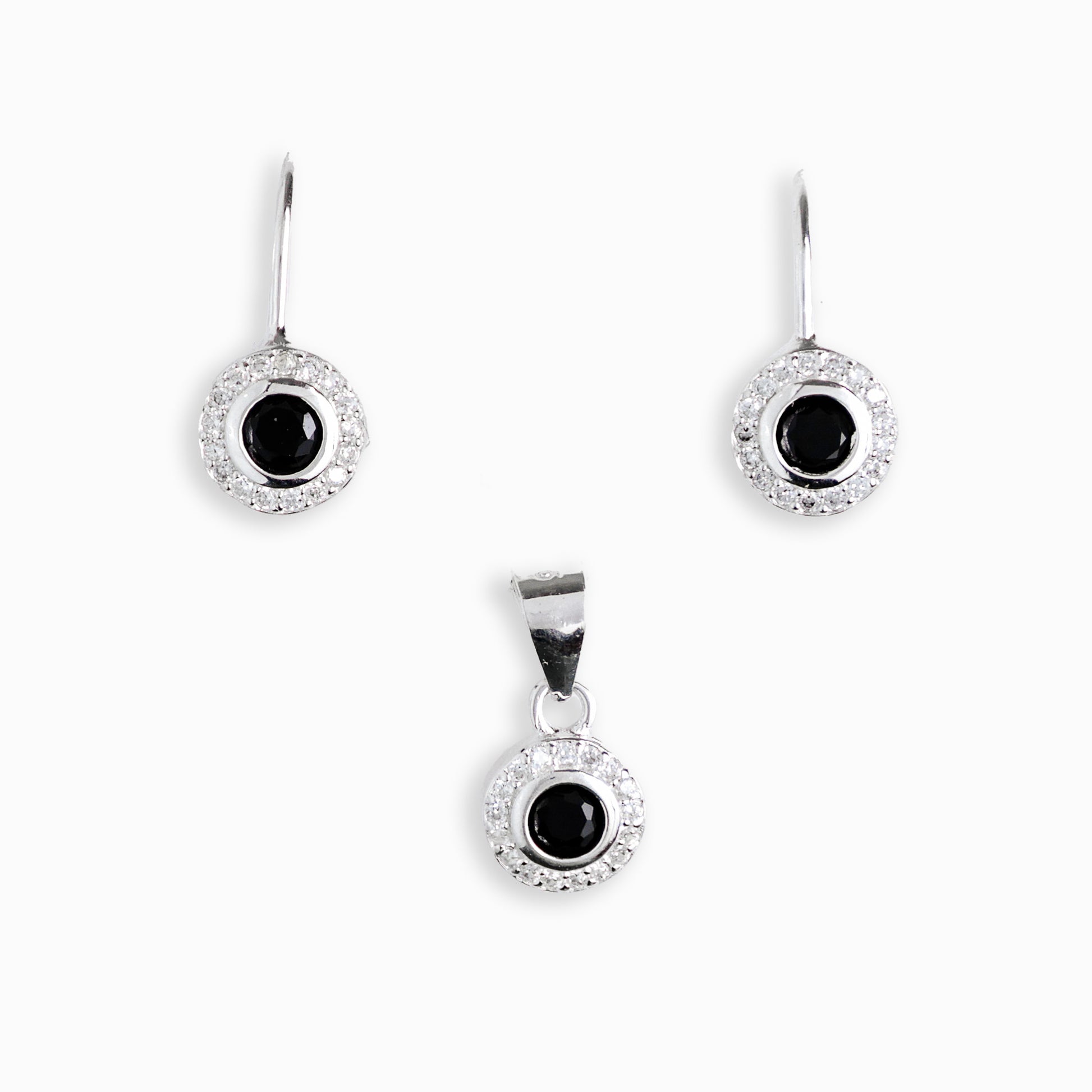 Set de joyas diseño roseta en plata ley 925 con circon negro.