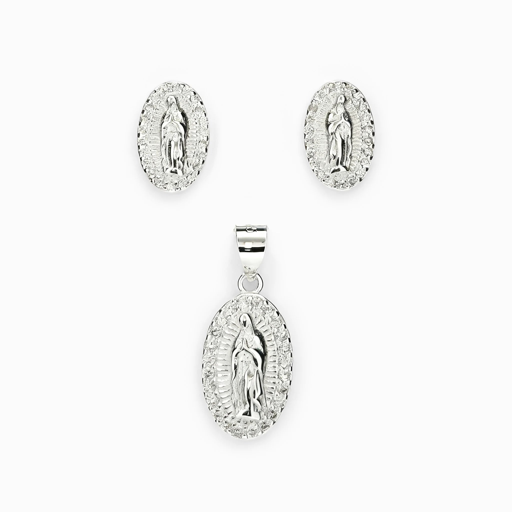 Set de topos y dije de la Virgen de Guadalupe en plata ley 925 con halo de circones