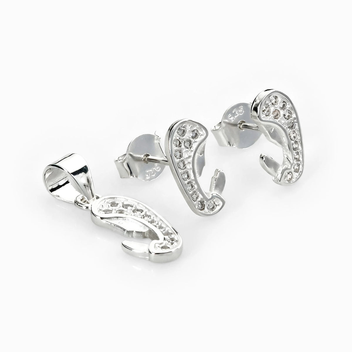 Set de topos y dije de la Virgen orando en plata ley 925 con circones blancos