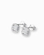 Par de aretes tipo topo con diseño de cinturilla y textura estriada elaborados en plata ley 925 de 8 mm de largo sobre fondo blanco.
