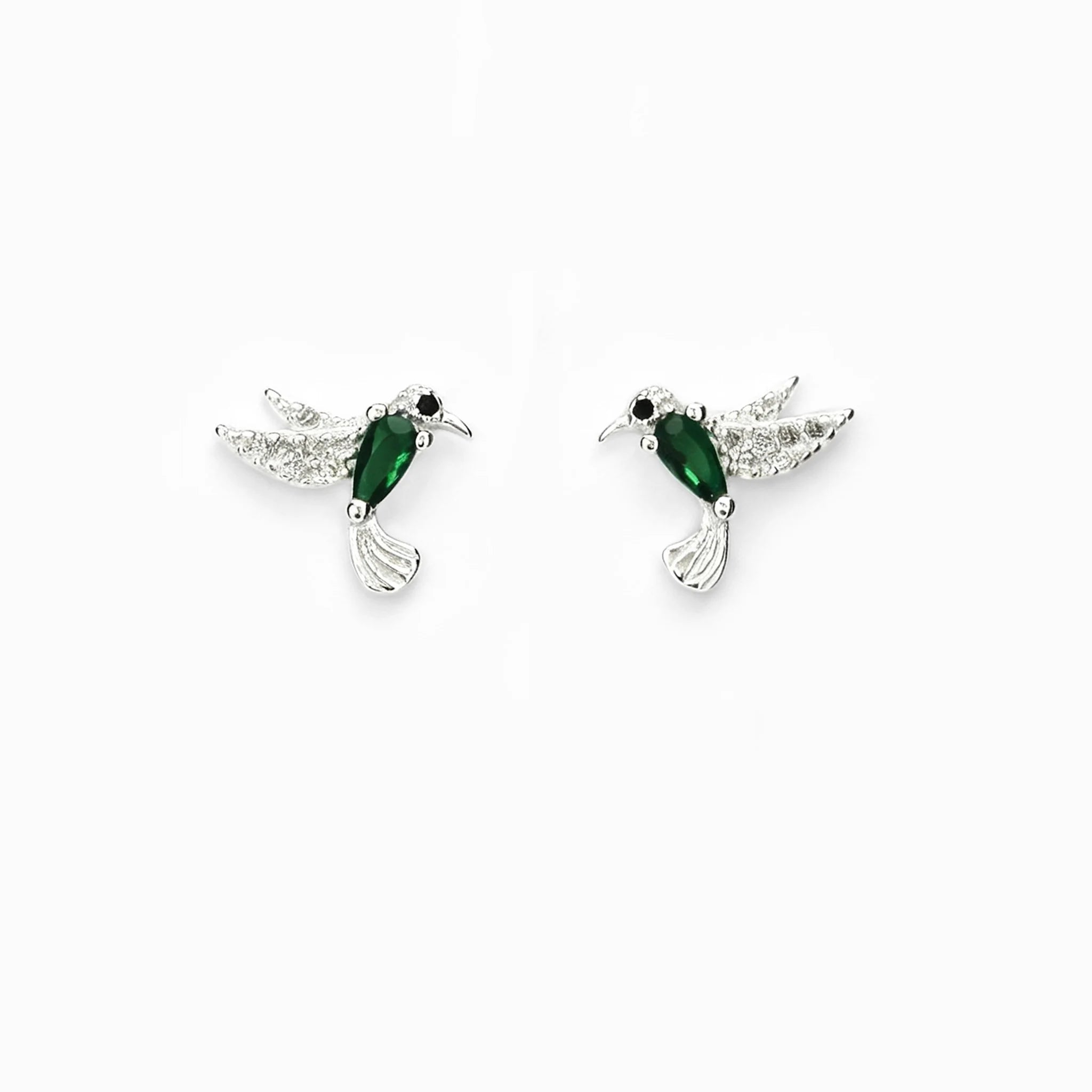 Topos con diseño de colibrí verde de 8.5x9 mm en plata ley 925 y circones