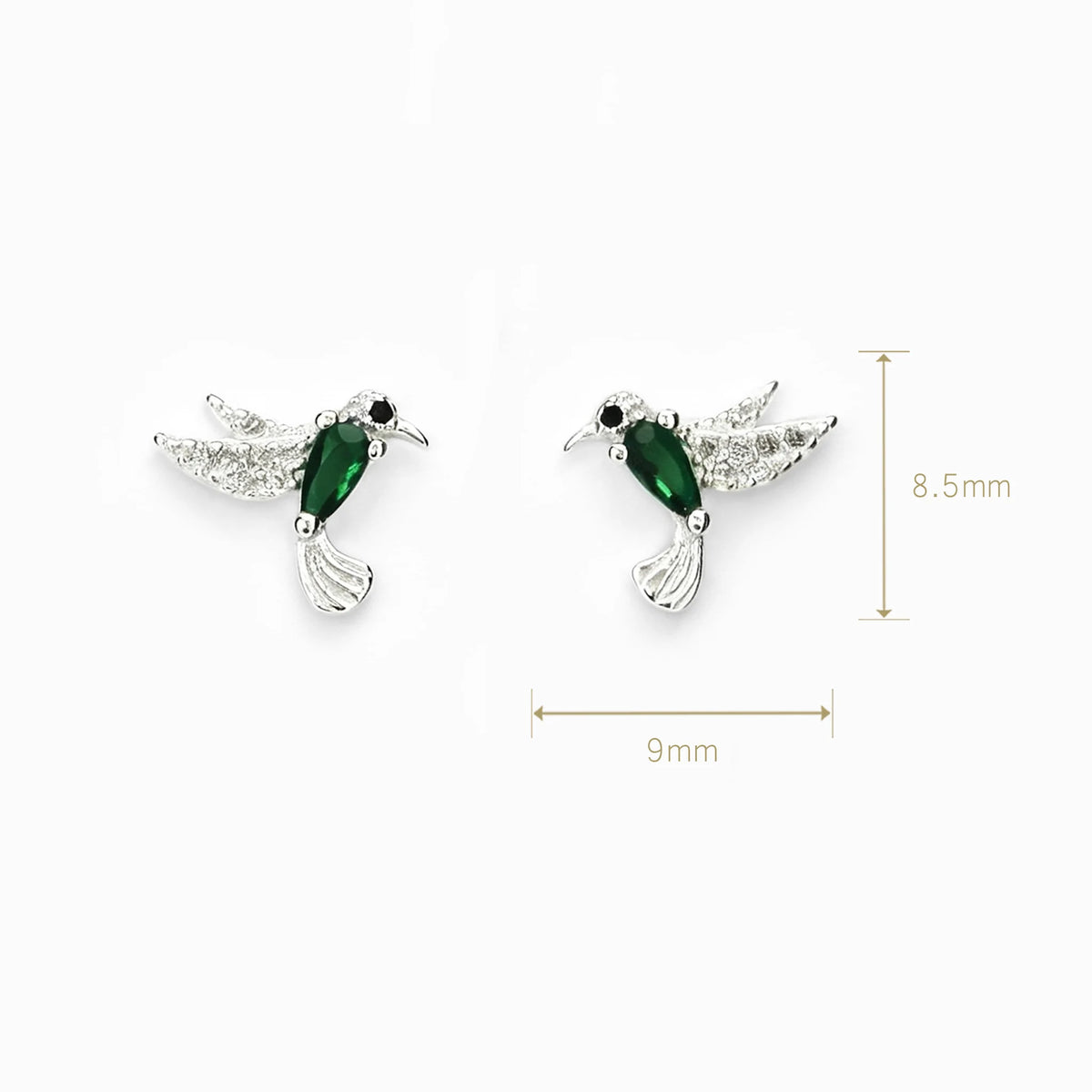 Topos con diseño de colibrí verde de 8.5x9 mm en plata ley 925 y circones