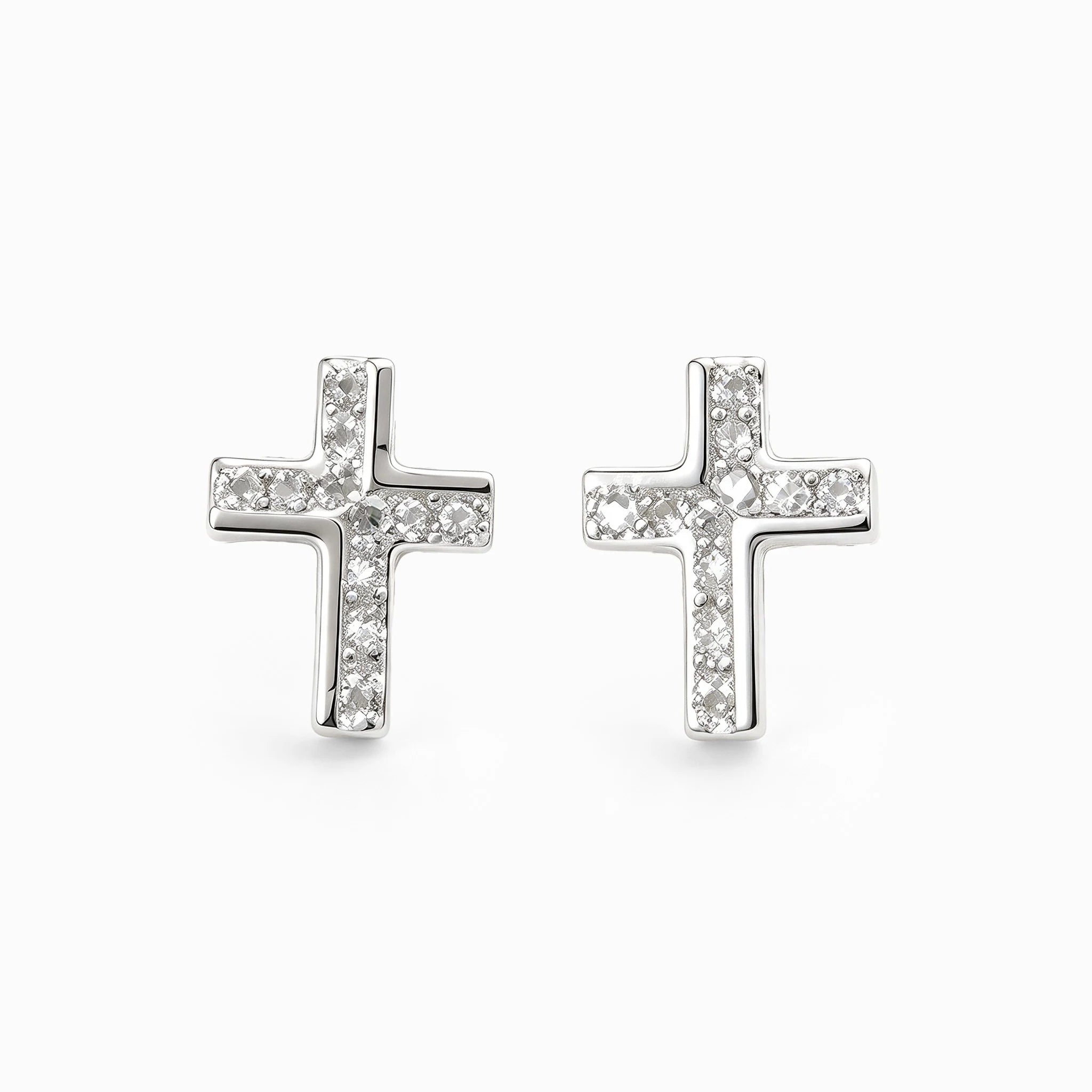 Topos mini con diseño de cruz de 9.5x7.2 mm en plata ley 925 y circones 