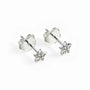 Topos en forma de estrella mini de 4.4x4.4 mm en plata ley 925 con circones
