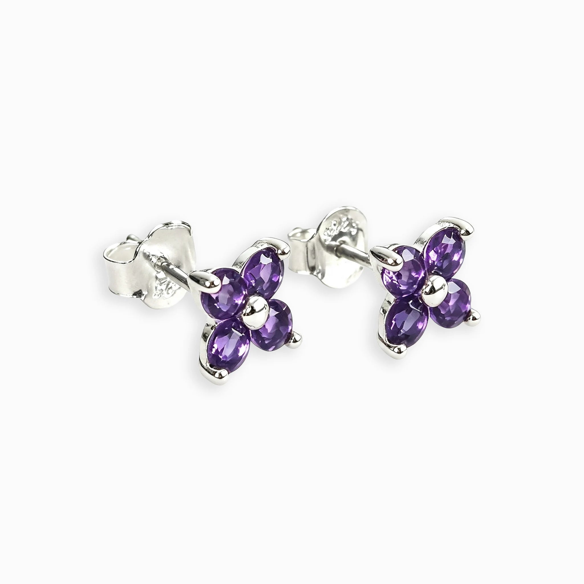 Topos con diseño floral de 6.7x6.7 mm en plata ley 925 con amatista natural