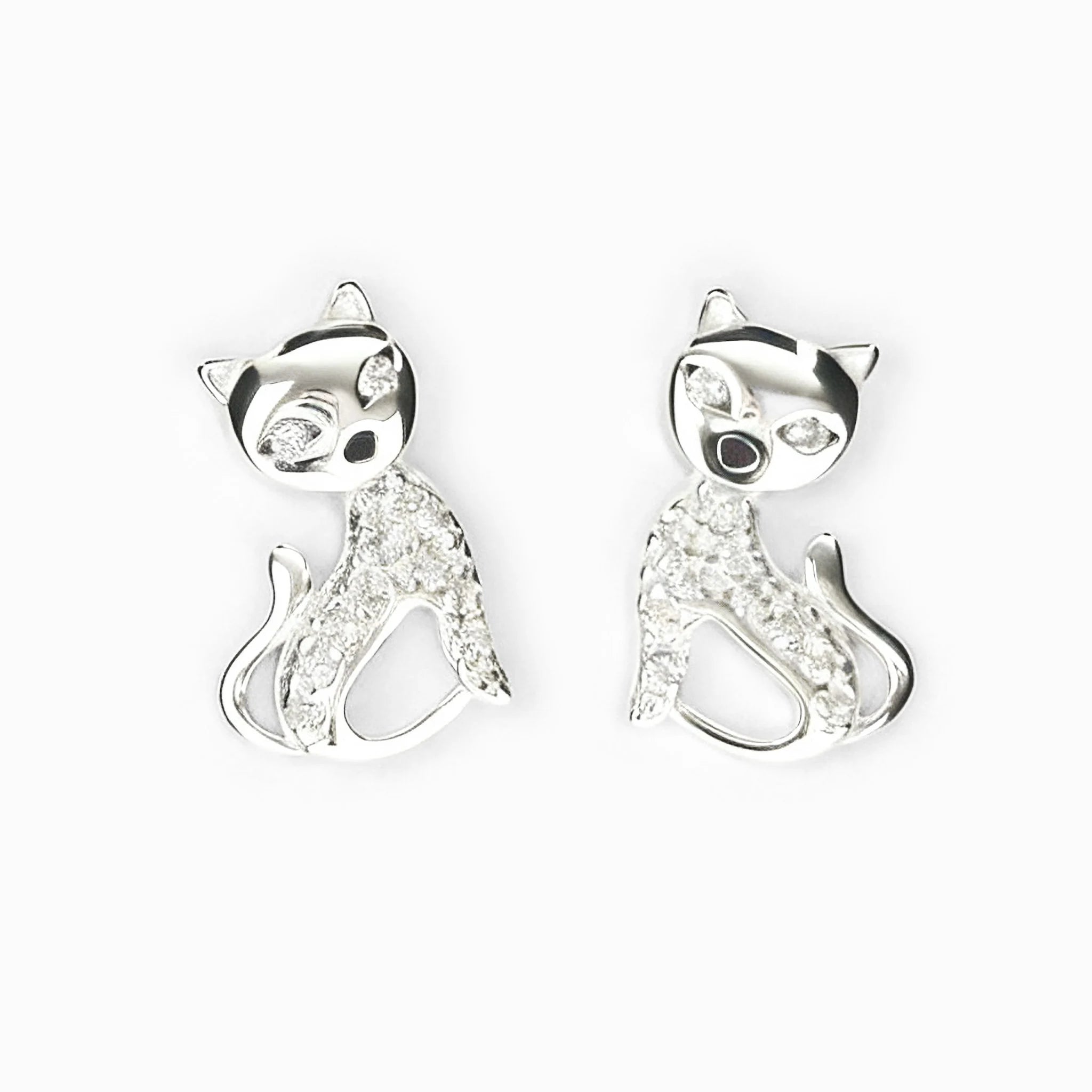 Topos con diseño de gata sentada de 10.5x7.5 mm en plata ley 925 con circones blancos