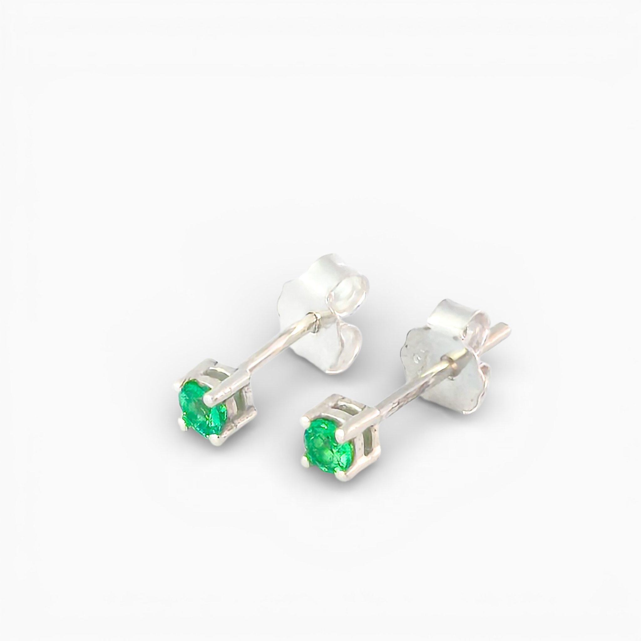 Topos 'Esencia Verde' – Plata Ley 925 y Esmeralda
